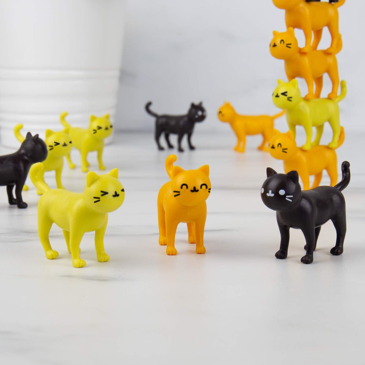 gift republic catastrophe cat stacking game, tower building dexterity game, 15 stackable plastic cats, fun family game, suitable for ages 6+, compact box for indoor play gift republic catastrophe cat stacking game, tower building dexterity game, 15 stackable plastic cats, fun family game, suitable for ages 6+, compact box for indoor play