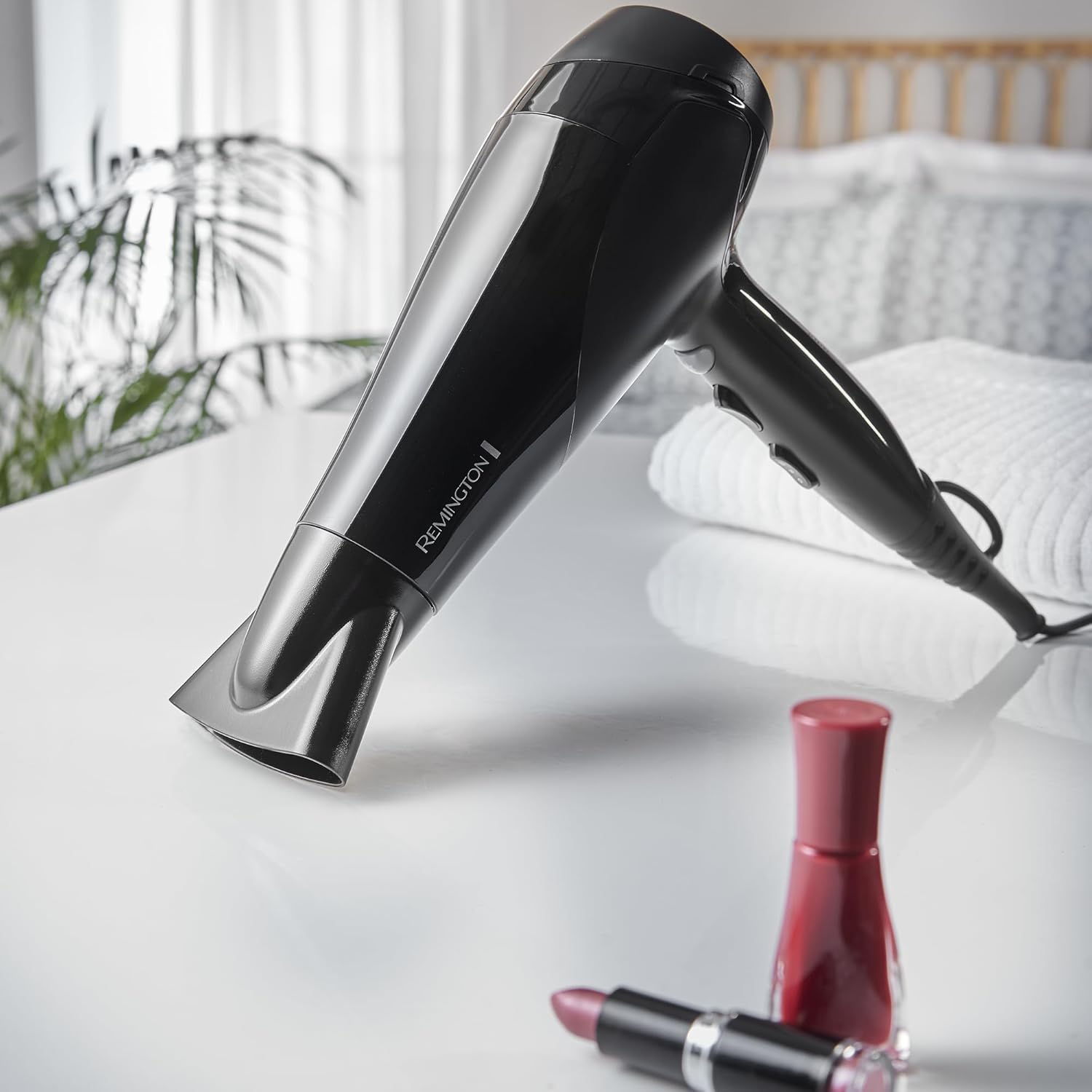 remington aero 2000 hair dryer d3190au, personalises heat to your hair, 2000w, fast drying and styling, black remington aero 2000 hair dryer d3190au, personalises heat to your hair, 2000w, fast drying and styling, black