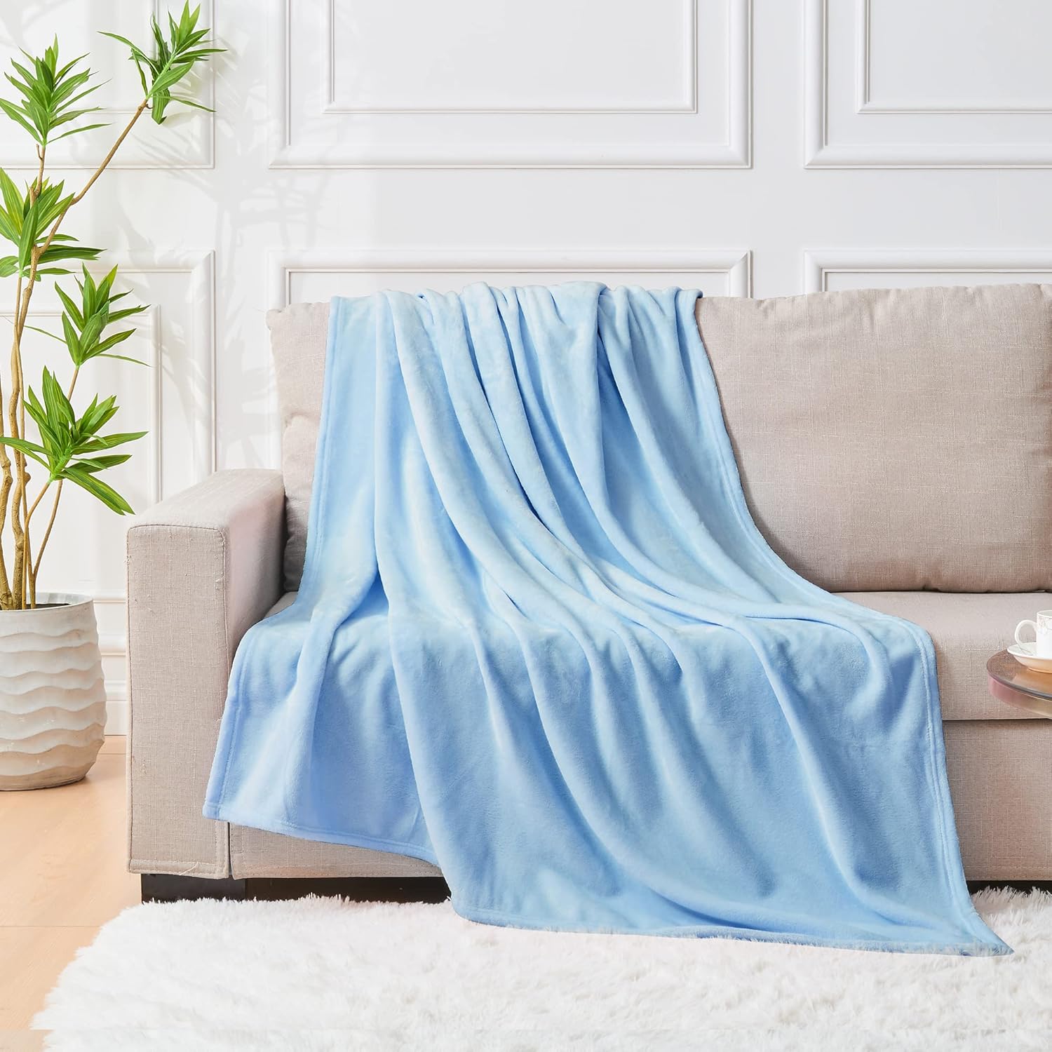 linenova fleece blankets 152x203cm 300gsm lightweight flannel microfiber fuzzy soft cozy blanket for bed, sofa, couch, travel, camping (light blue) linenova fleece blankets 152x203cm 300gsm lightweight flannel microfiber fuzzy soft cozy blanket for bed, sofa, couch, travel, camping (light blue)