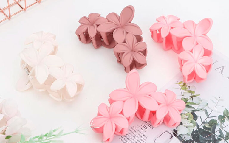 4 pack hawaiian plumeria flower hair clips for women