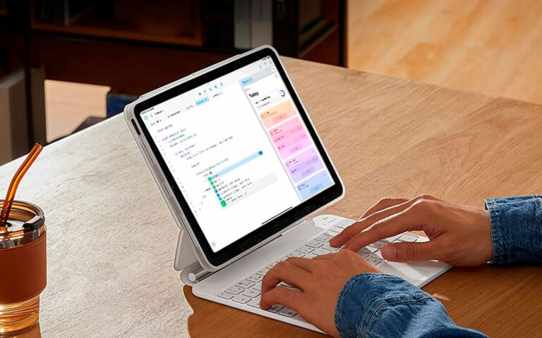 esr ipad pro 11 inch case with keyboard photoa
